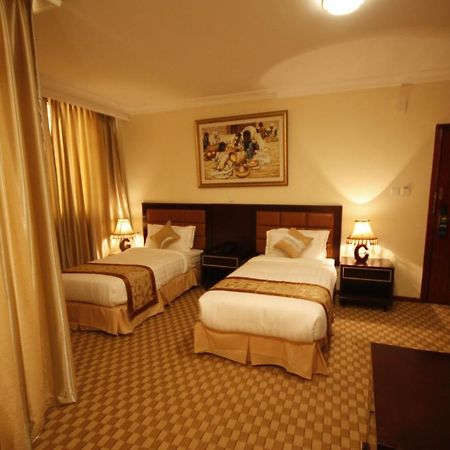 Caravan Hotel Addis Extérieur photo